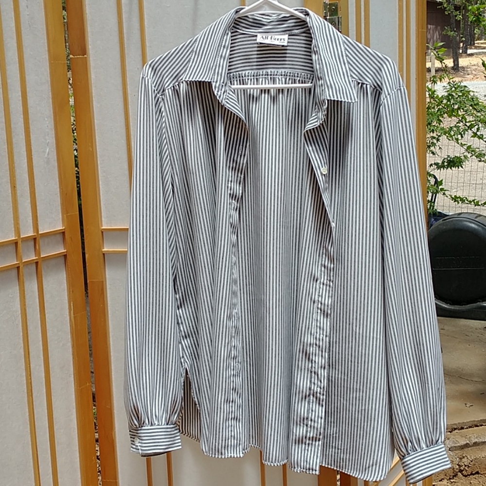 Gray and white stripe long sleeve button up